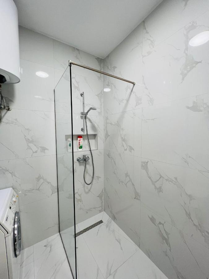 Lovely Apartment, Free Parking Tirana Exterior foto